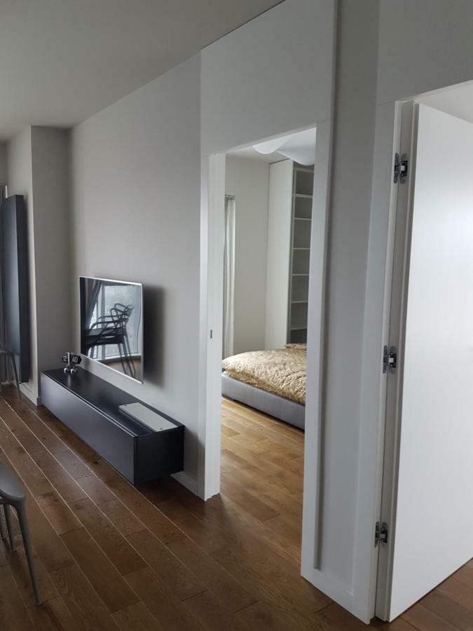 Apartament Towarowa 37 Poznan Luaran gambar