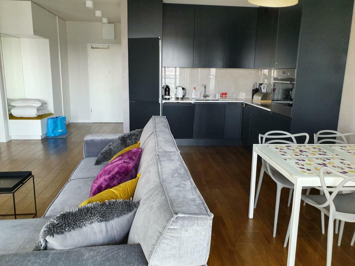 Apartament Towarowa 37 Poznan Luaran gambar