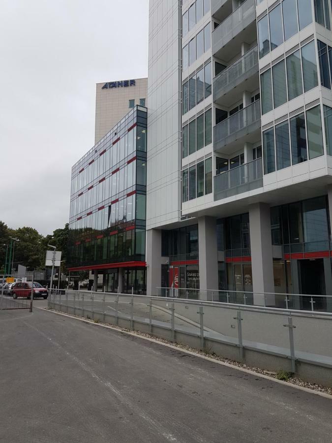 Apartament Towarowa 37 Poznan Luaran gambar