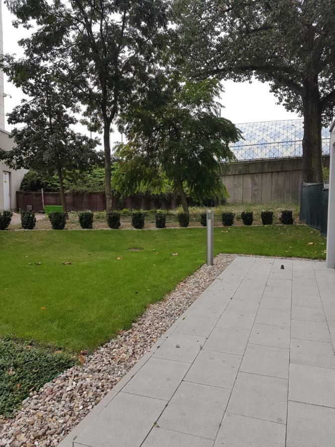 Apartament Towarowa 37 Poznan Luaran gambar