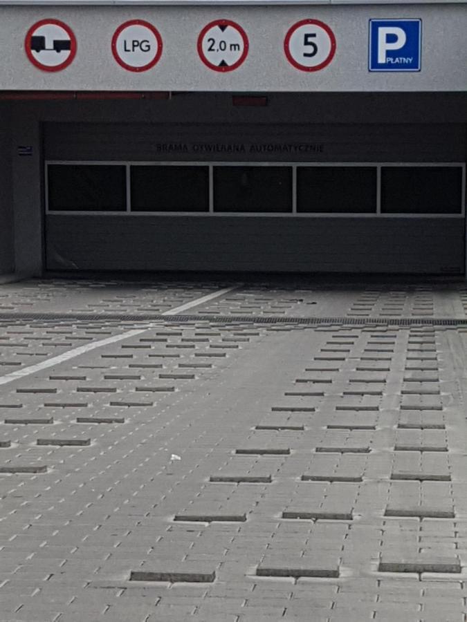 Apartament Towarowa 37 Poznan Luaran gambar